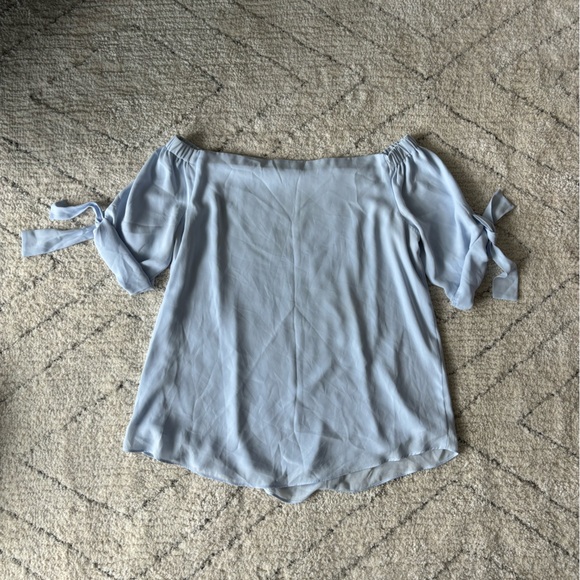 Aritzia Babaton Off The Shoulder Tie Sleeve Blouse Small - Picture 3 of 5